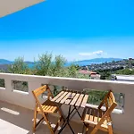 Aliko - Sea View *