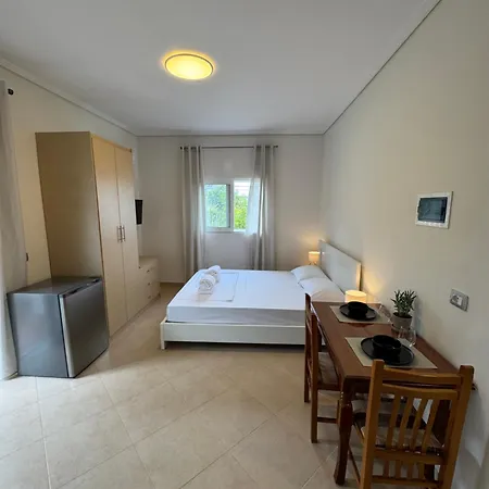 Aliko - Sea View Apartment Sarande