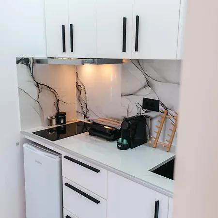 Aliko - Sea View Apartment Sarande