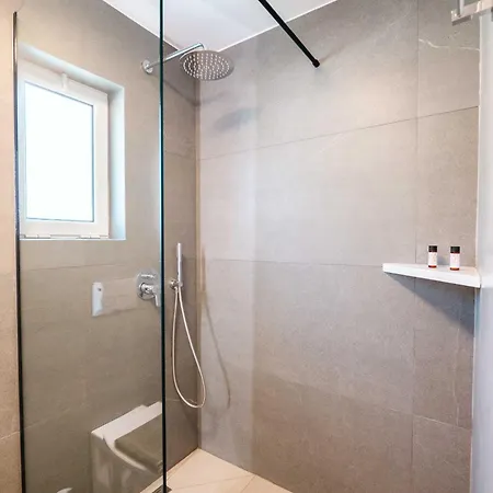 Aliko - Sea View Apartment Sarande