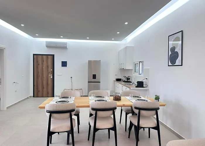 Aliko - Sea View Apartament *